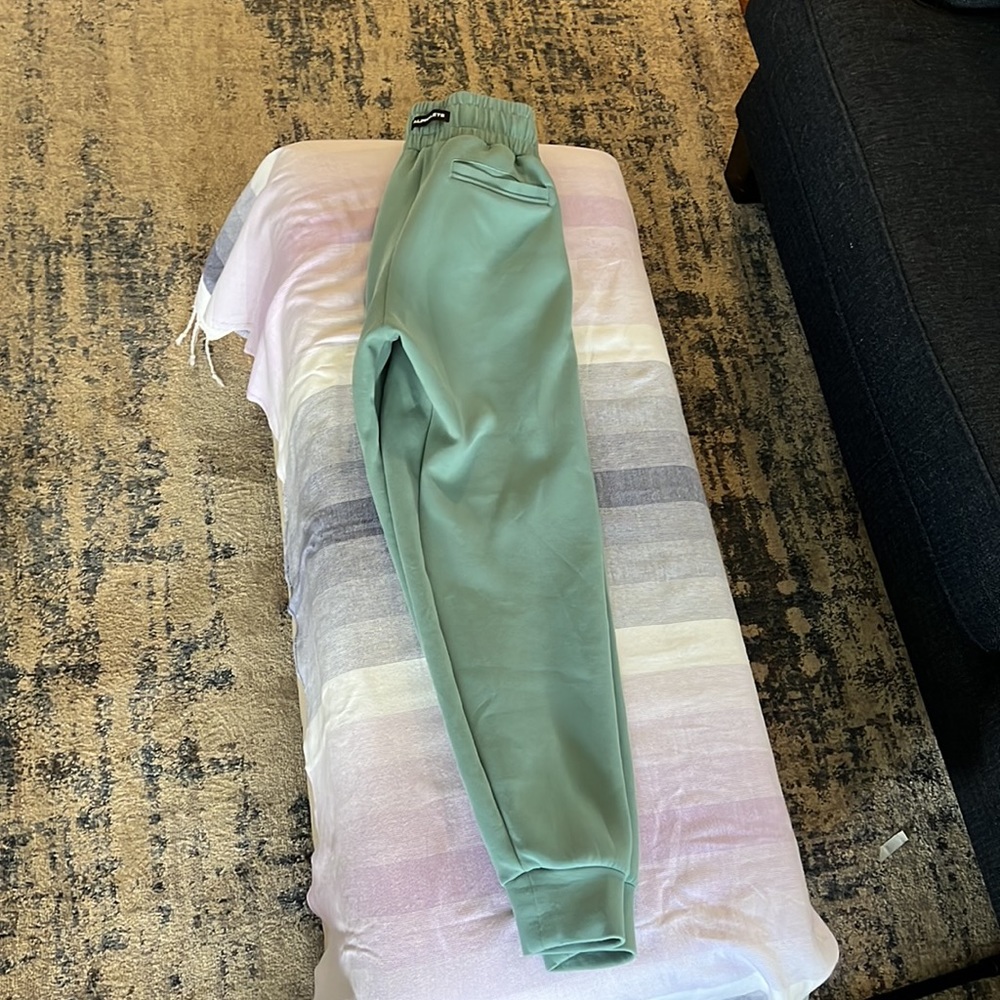 🎉HP🎉Alphalete Women’s Elements Jogger - Picture 3 of 5